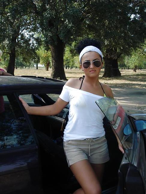 25P Romanian girl 11