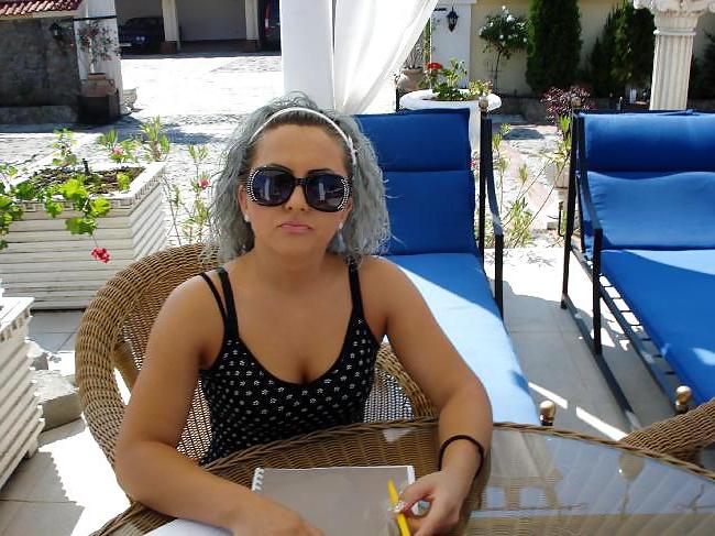 25P Romanian girl 11