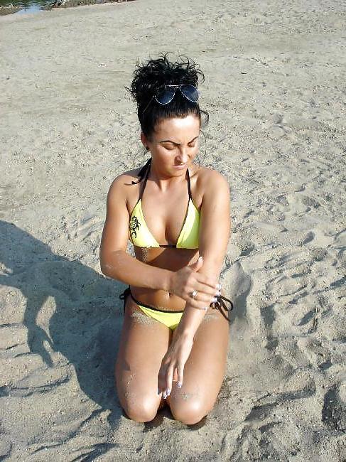 25P Romanian girl 11