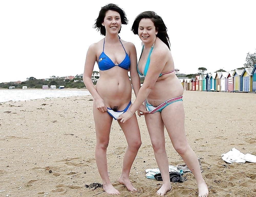 24P Mais esposas gostosas na praia