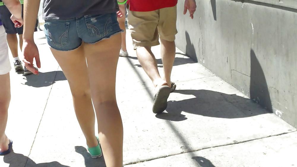 25P Nice teen ass & butt in jean shorts