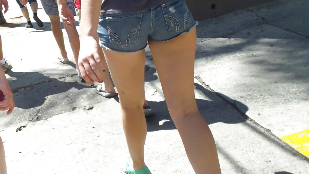 25P Nice teen ass & butt in jean shorts
