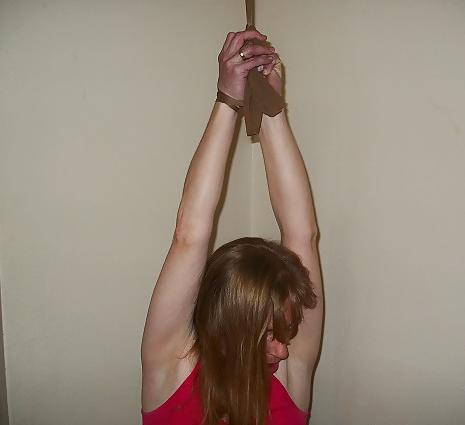 6P Amateur Redhead MILF Lady Holly Tied Up