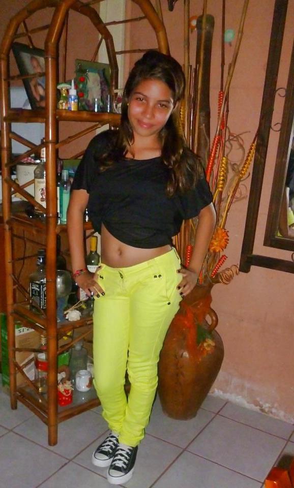 25P Colegialas y Putas C.R