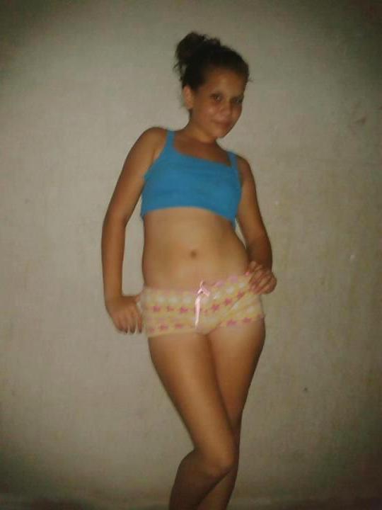 25P Colegialas y Putas C.R