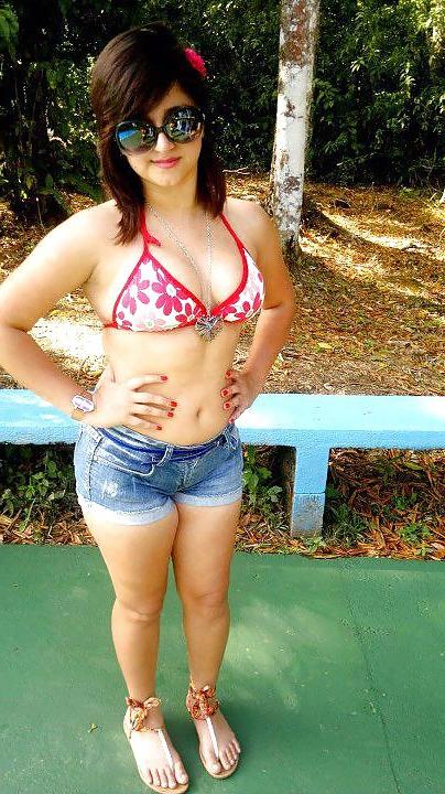 25P Colegialas y Putas C.R