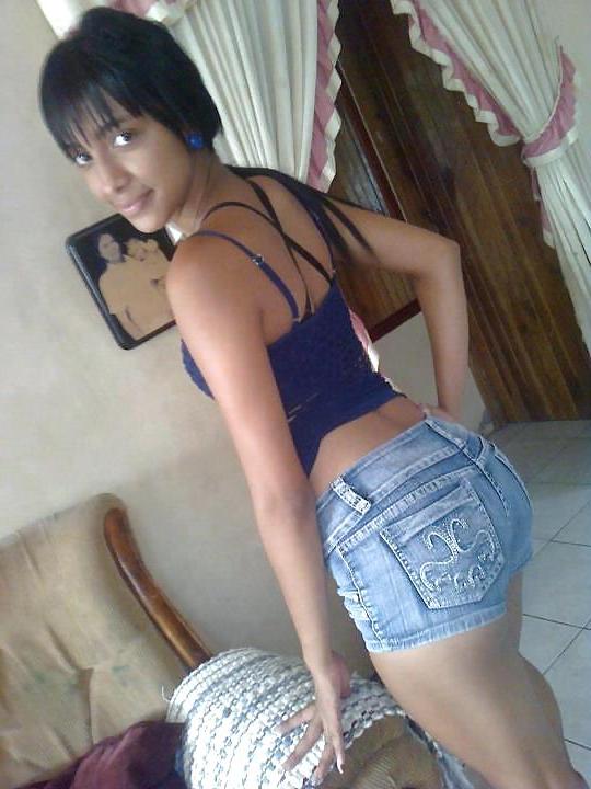 25P Colegialas y Putas C.R