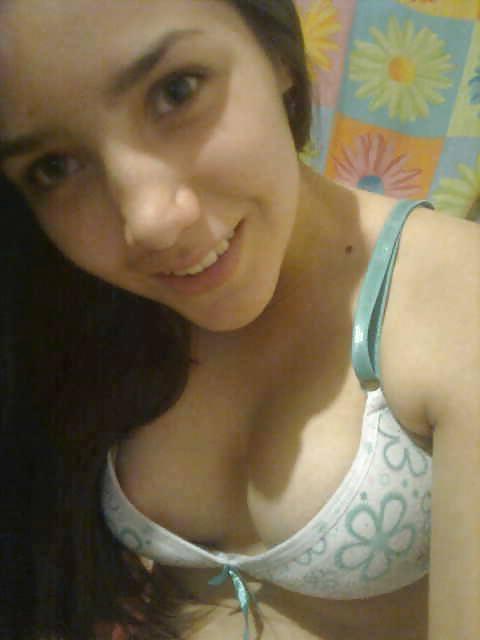 25P Colegialas y Putas C.R
