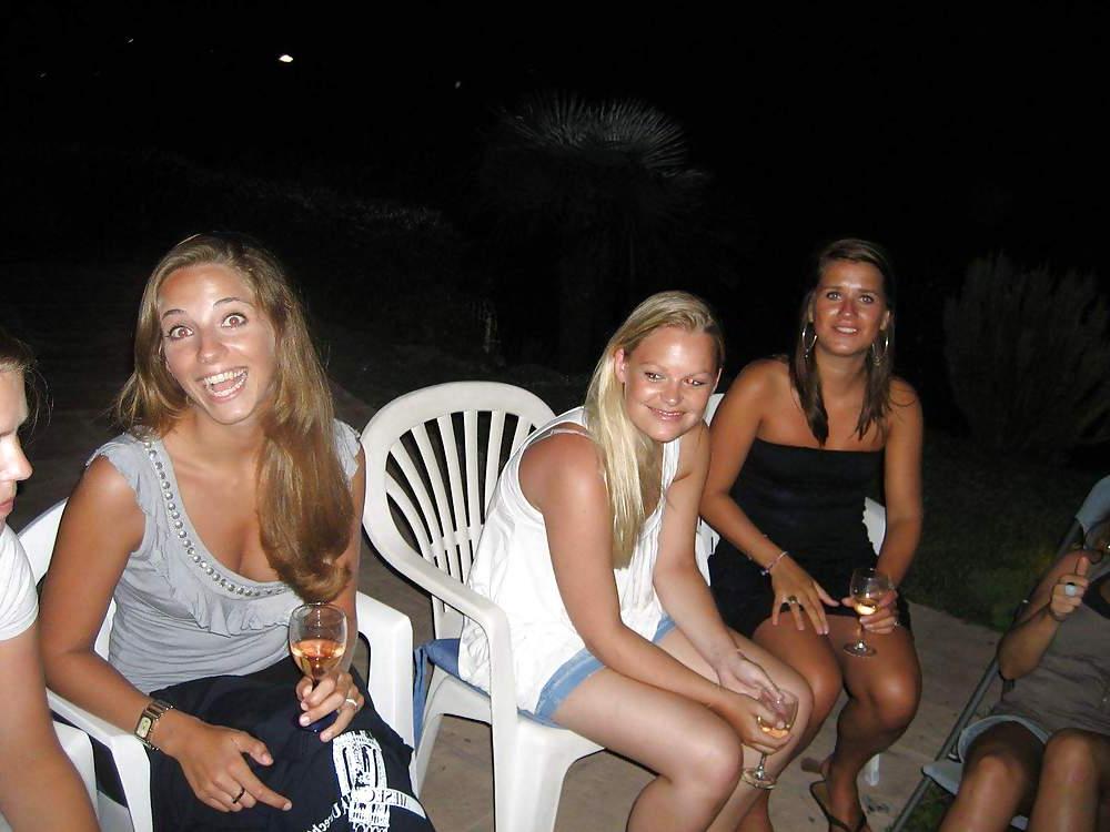 21P Teen Girls on Vacation P2