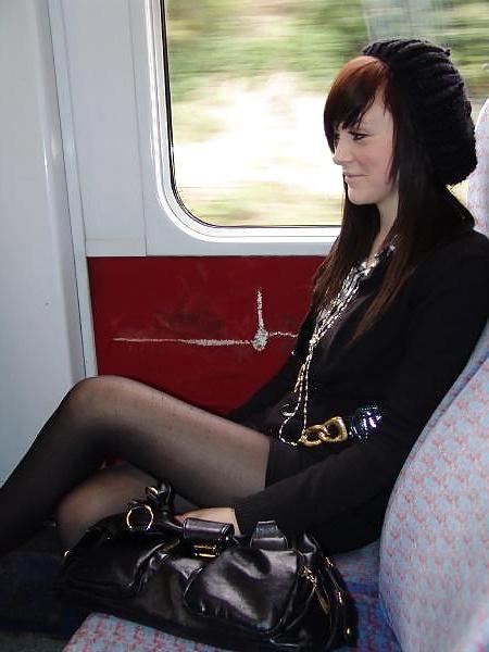 25P Teens and nylons