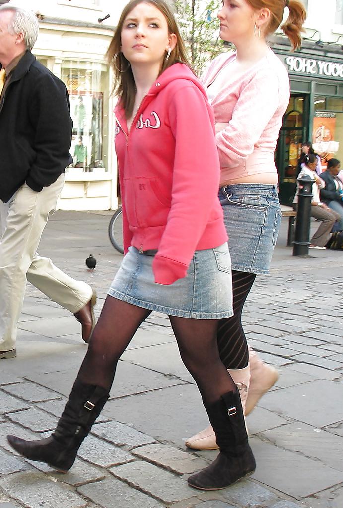 25P Teens and nylons