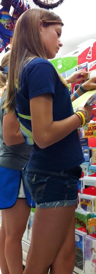 14P Candid Teen Ass