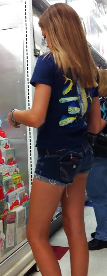 14P Candid Teen Ass