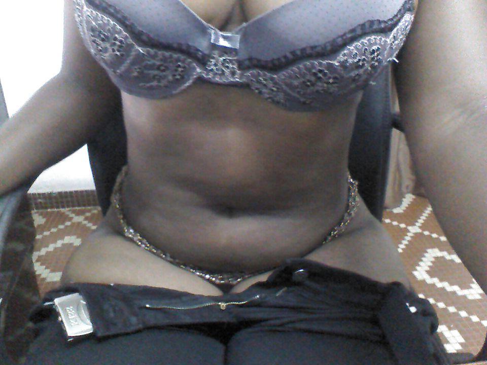 6P Kinshasa girl
