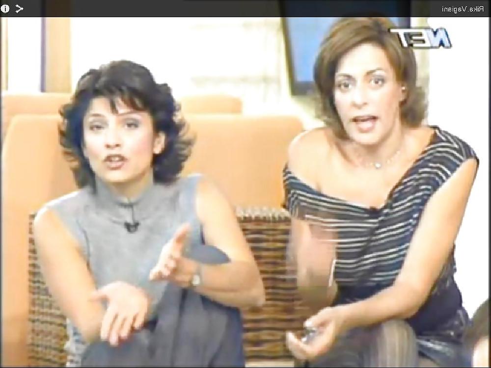 10P Upskirt: Alina Kotsovolou & Riki Vagiani