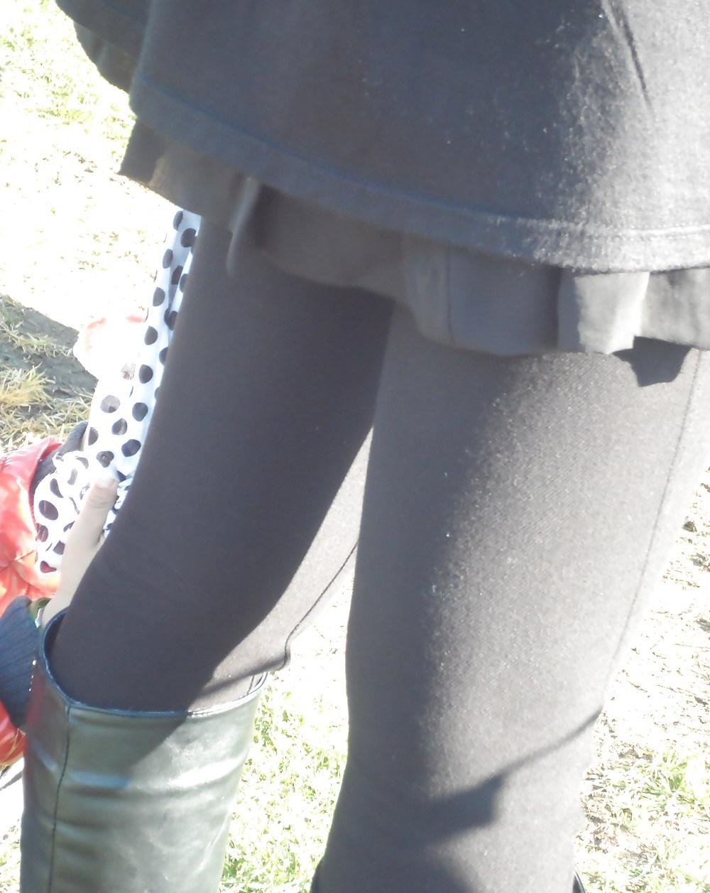 25P Voyeur Tights 6