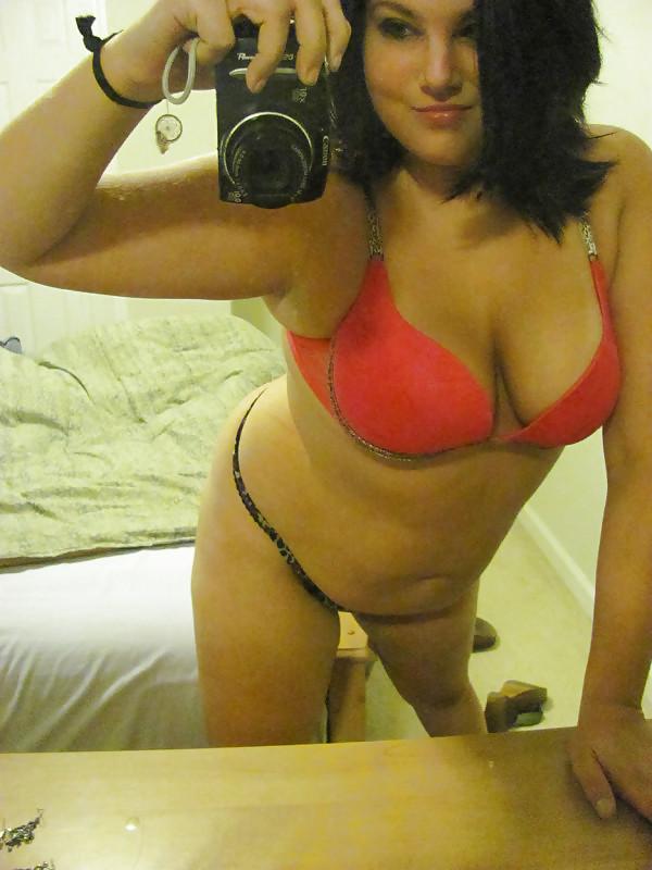 24P Cute sexy chubby teen selfpics