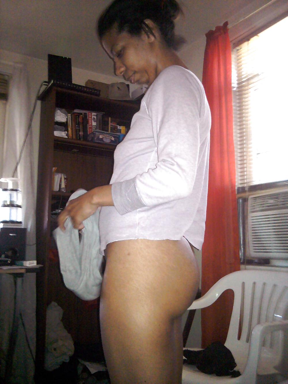 5P Ebony milf pussy ass