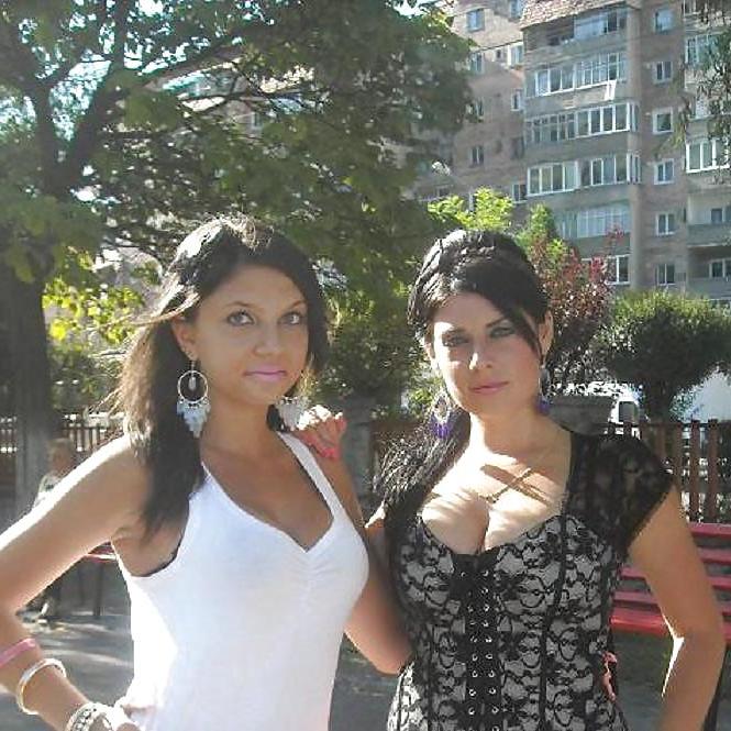 7P Romanian girl: mihaela