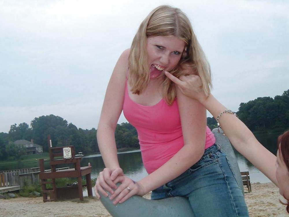 25P Teens with hot bodies
