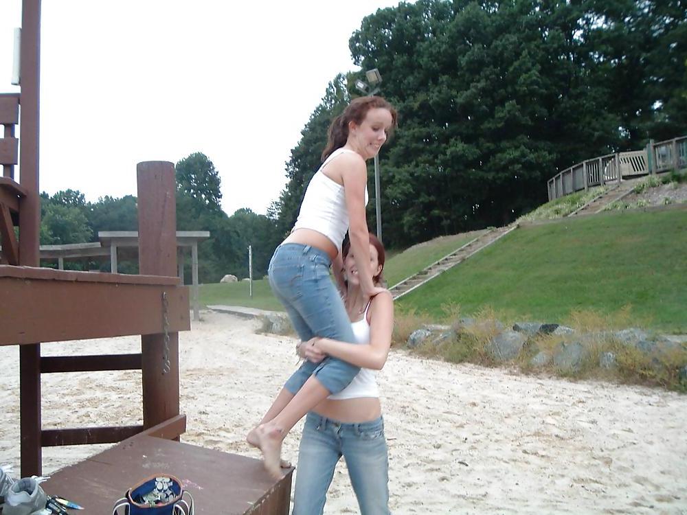 25P Teens with hot bodies