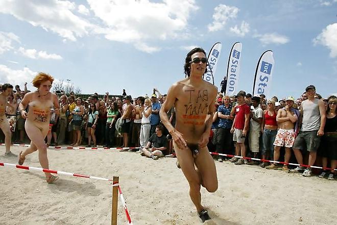 15P Roskilde Nude Run - 2005