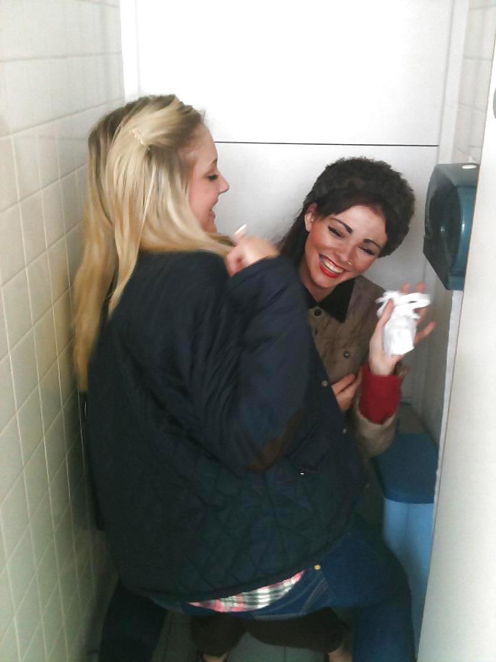 15P Nice (non nude) girls 122