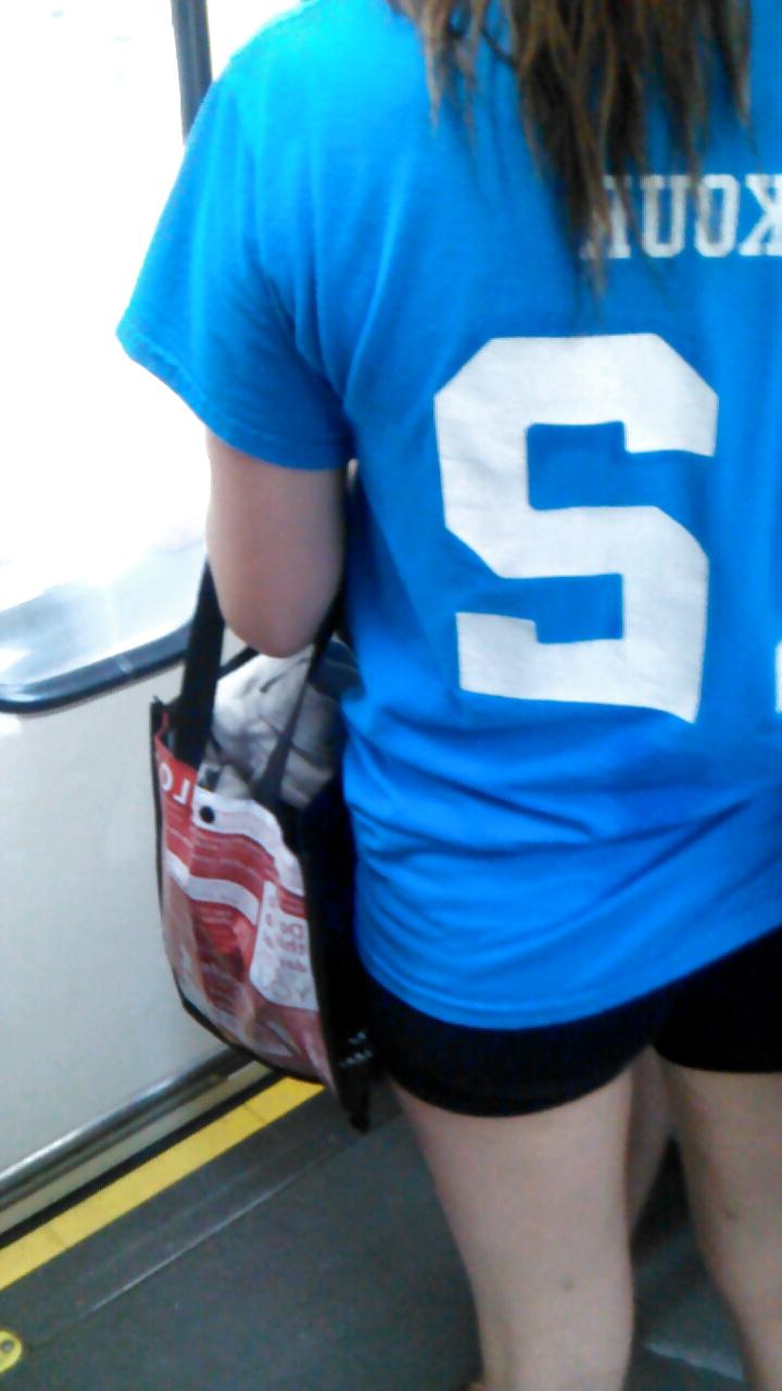 21P Voyeur - Sporty teen with a bubble butt