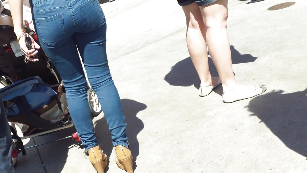 25P Nice sexy MILF ass & butt in jeans