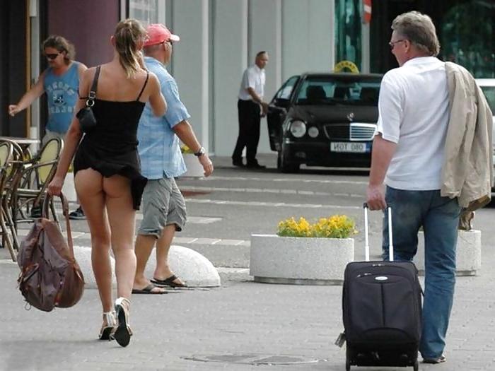 25P Upskirt and embarrassing nudity 3