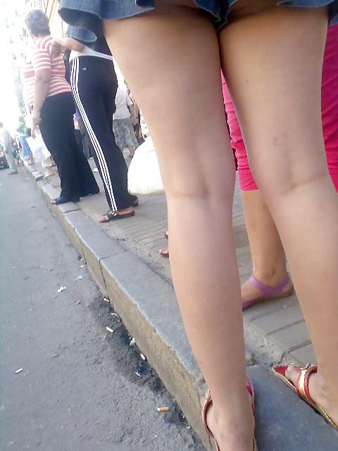 25P Some hot babe  upskirt pics