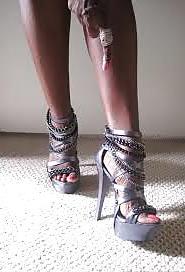 25P Ebony Dominas