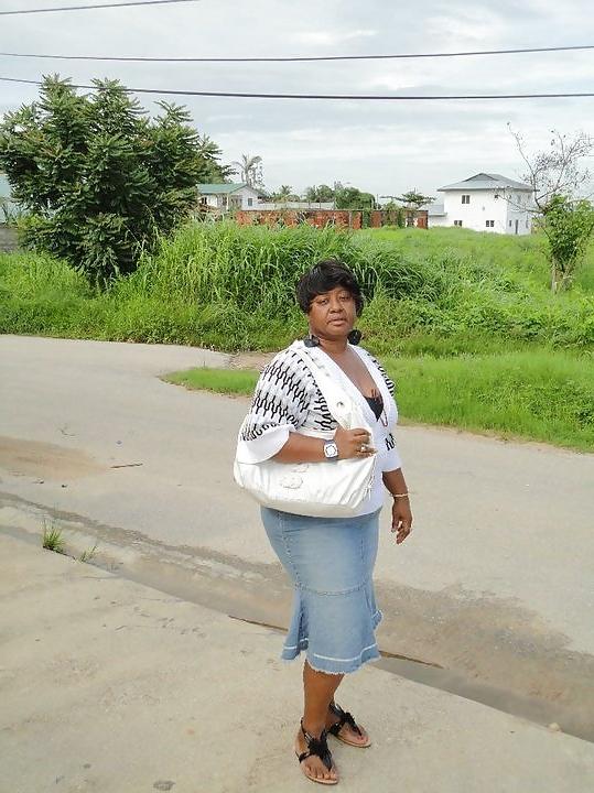 6P Aunty Janice, and her daughter's friends
