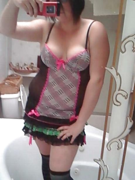 20P Hot Chubby teen girl