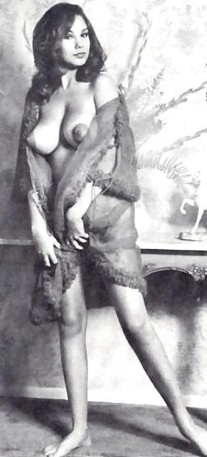 20P Peggy COOPER aka Janet PRICE
