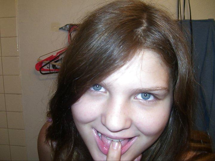 25P Sexy chubby busty teen