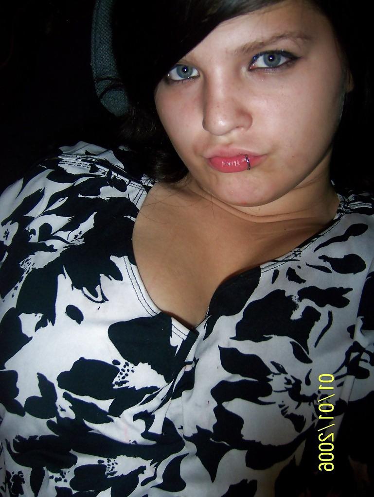 25P Sexy chubby busty teen