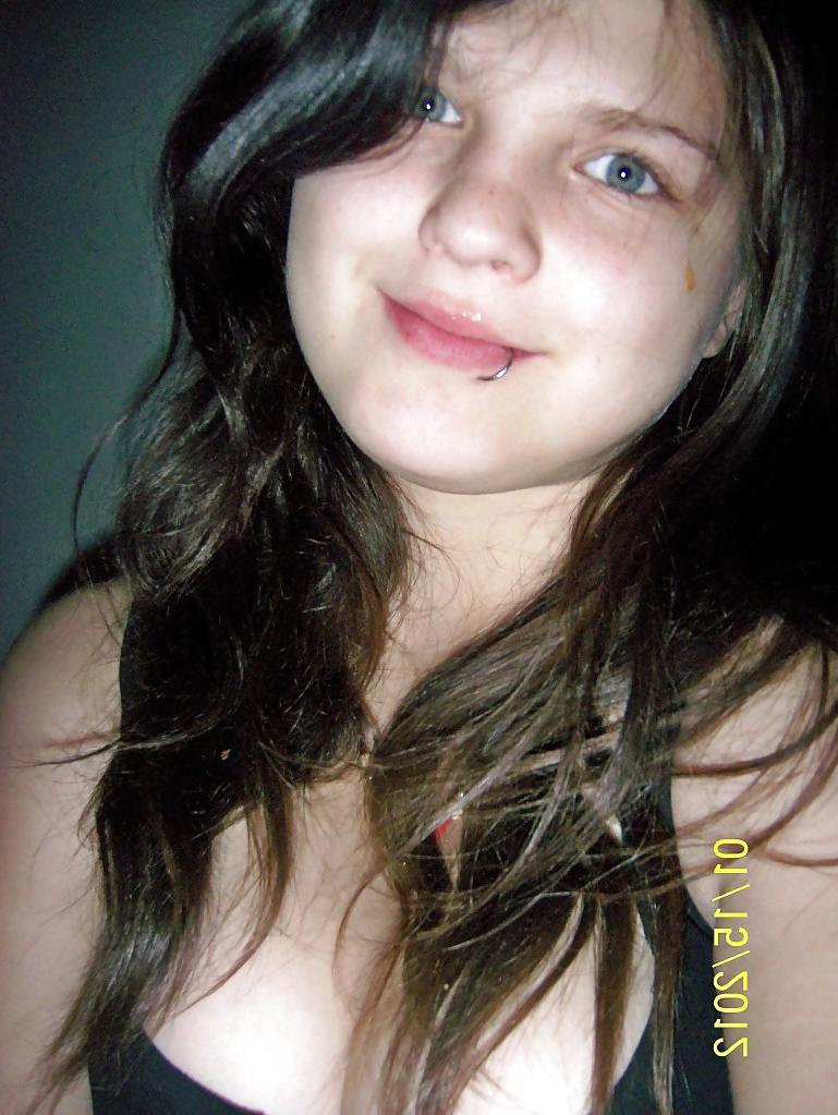 25P Sexy chubby busty teen