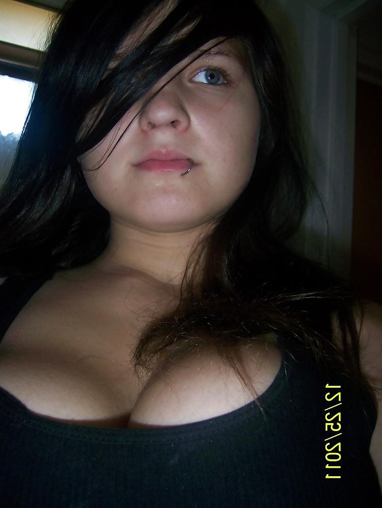 25P Sexy chubby busty teen