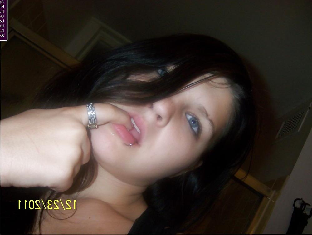 25P Sexy chubby busty teen