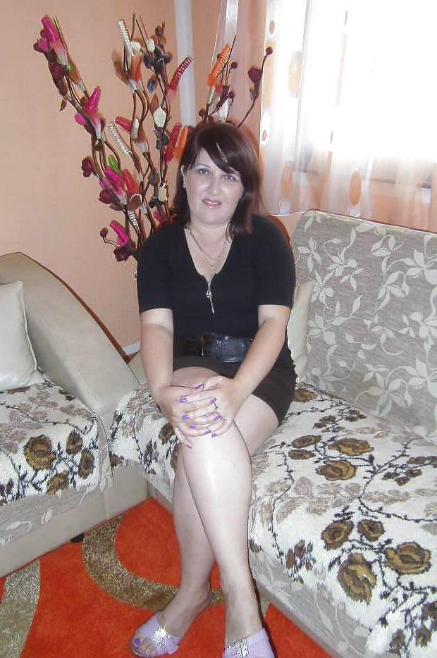 25P Ugly fat fuck-pig She loves cock in her ass