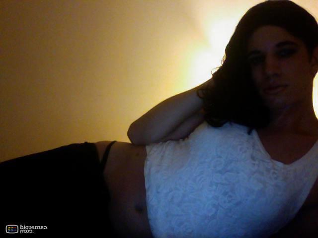6P Hott crossdresser with plump bubble butt