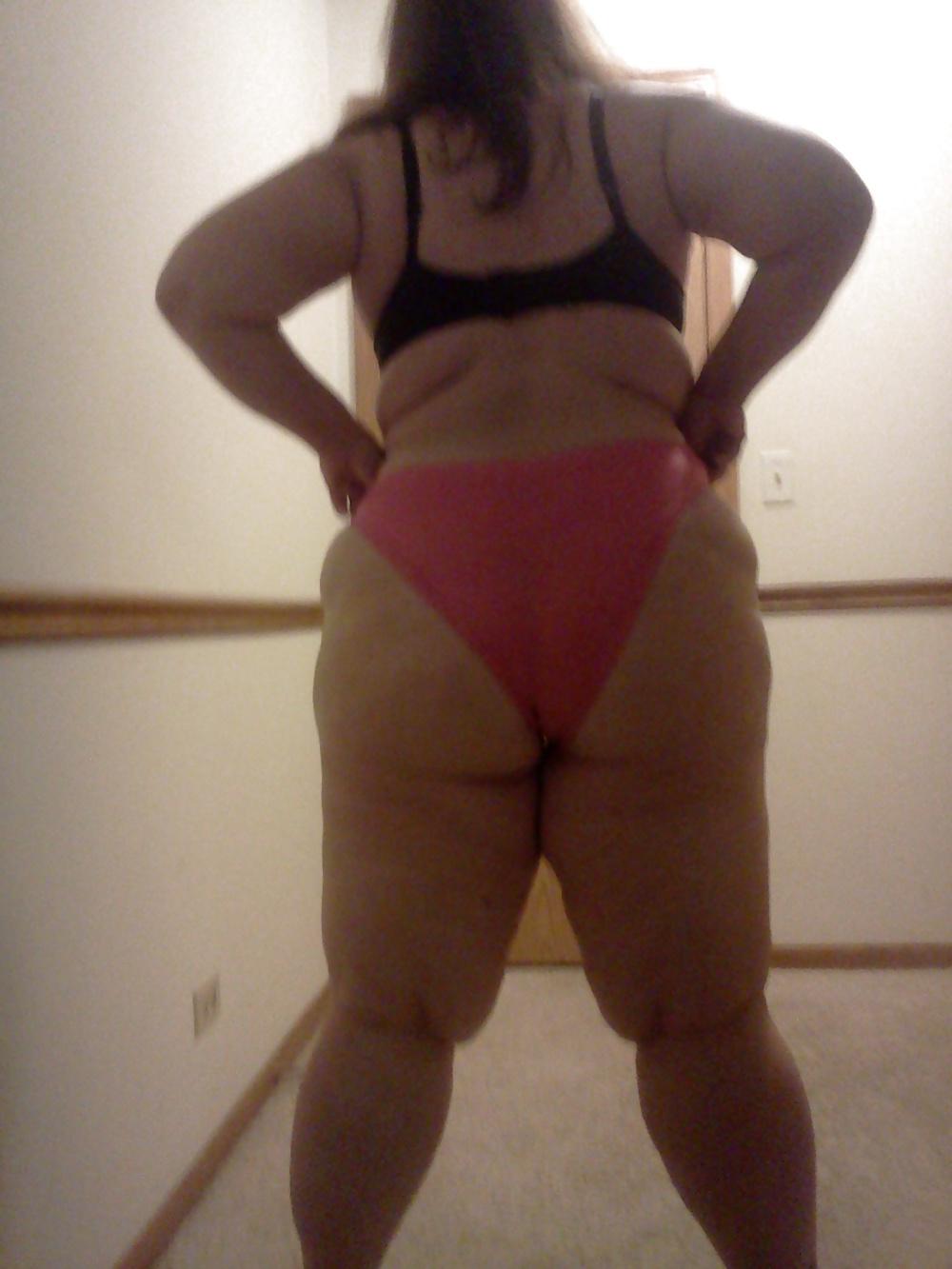 17P MY BBW SLAVE IN AND OUT HER PANTIES