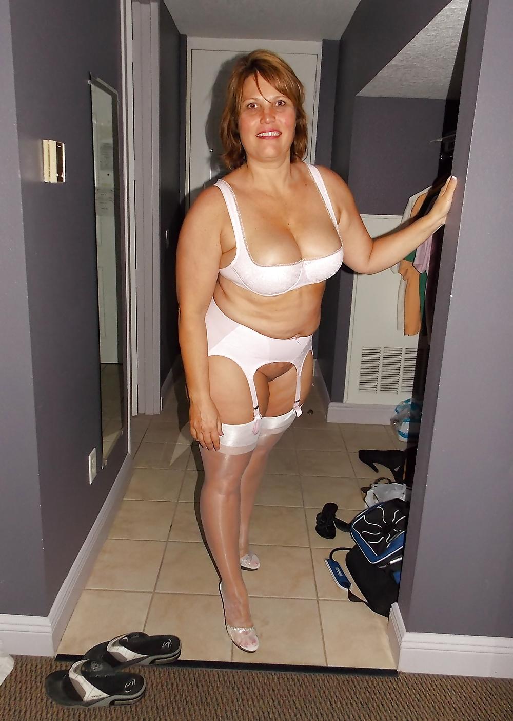 25P My lady in Heels and stockings 
