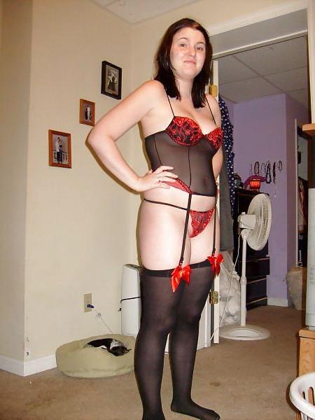 25P Horny lingerie babes