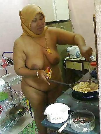 19P Ass arab hijab