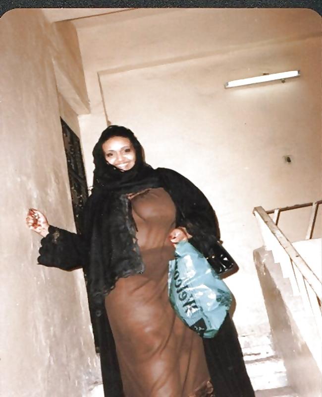 19P Ass arab hijab