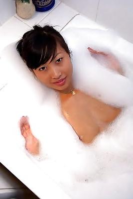16P Asian chick