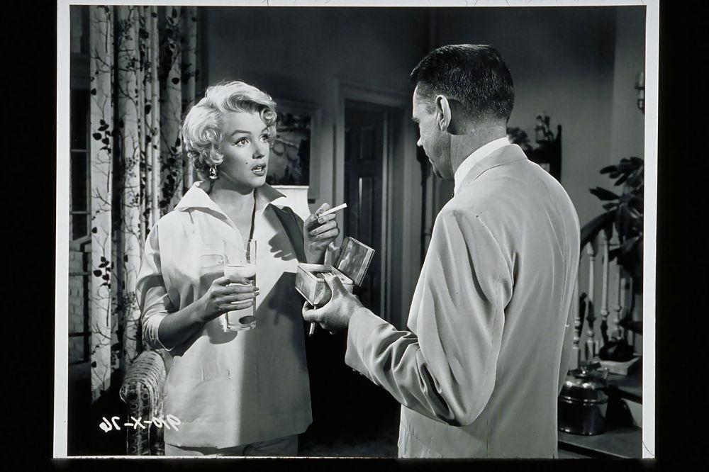 5P Hot Movie 31 : THE SEVEN YEAR ITCH  