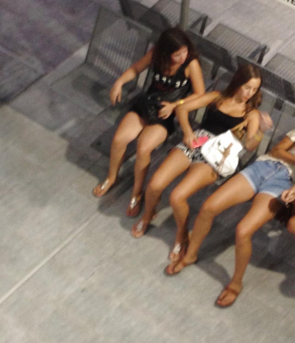 4P Candid Greek sluts